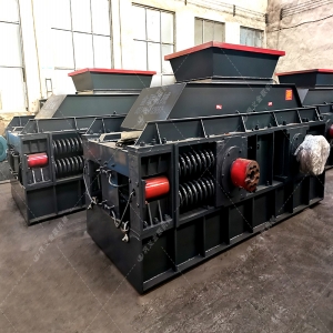 鵝卵石對輥制砂機(jī)設(shè)備的市場價(jià)格差異體現(xiàn)在哪？