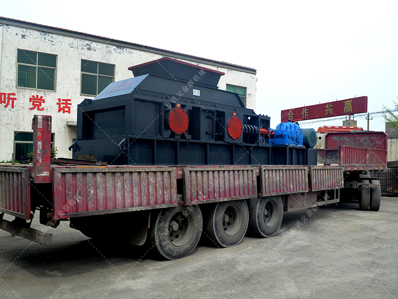 瓜米石制砂機(jī)型號(hào)怎么選，對(duì)輥制砂機(jī)報(bào)價(jià)是多少？