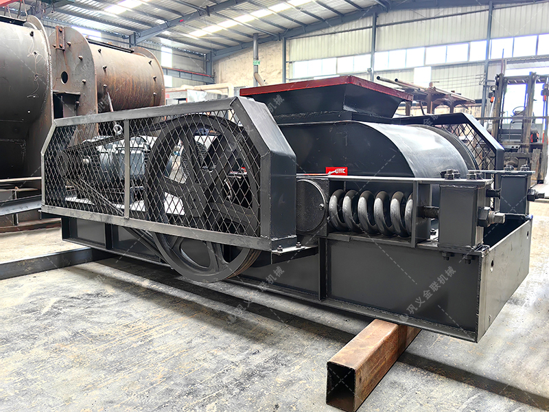 雙齒輥破碎機真的能“干濕通破”嗎？它的工作原理是什么？